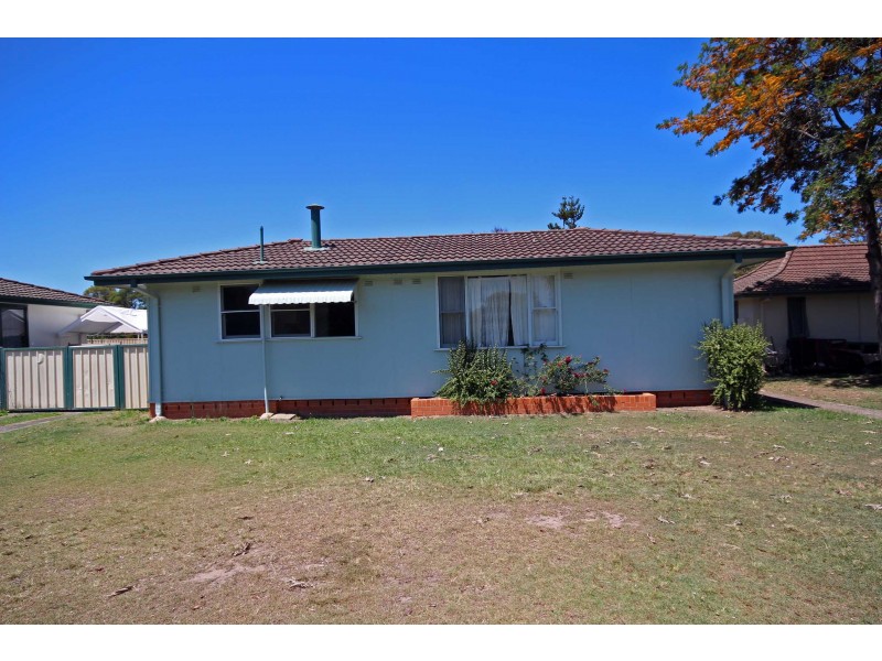 6 Warrina Close, Taree NSW 2430