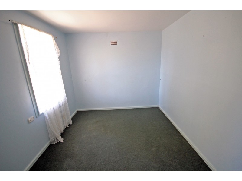 6 Warrina Close, Taree NSW 2430