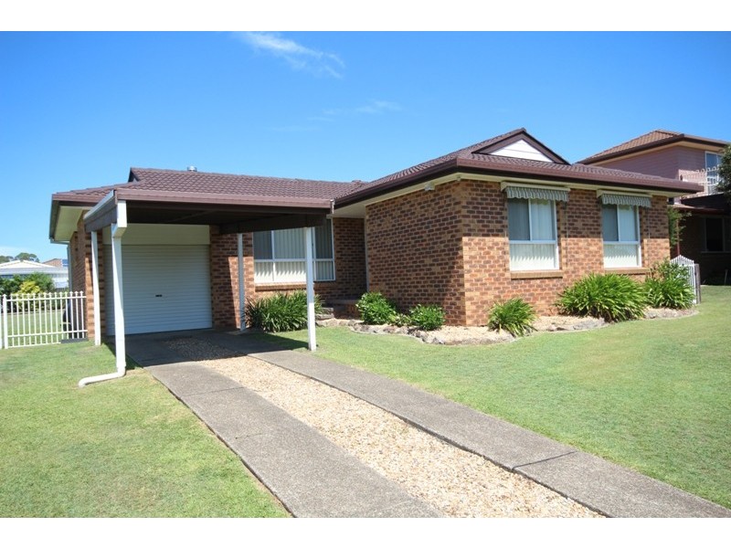5 Bangalow Place, Taree NSW 2430