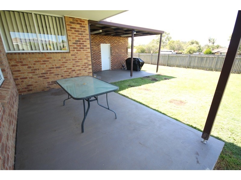 5 Bangalow Place, Taree NSW 2430