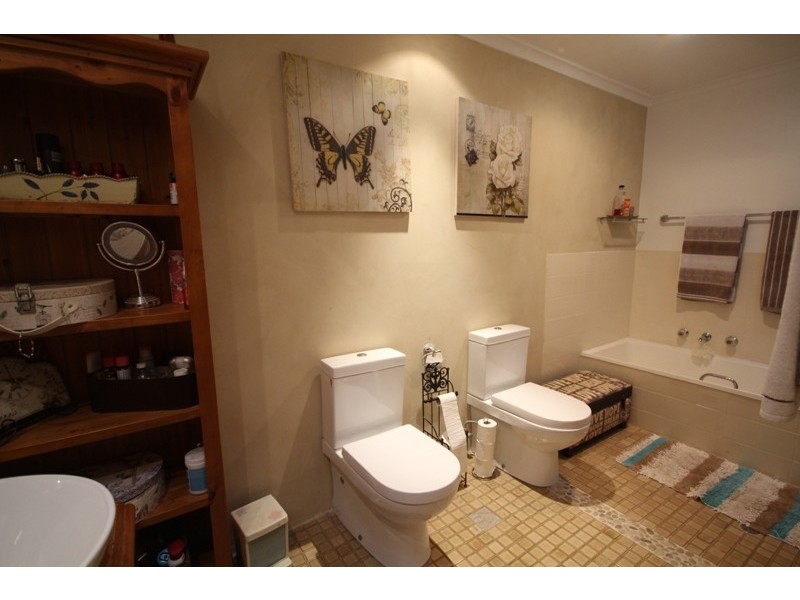 8 Seaview Close, Rainbow Flat NSW 2430