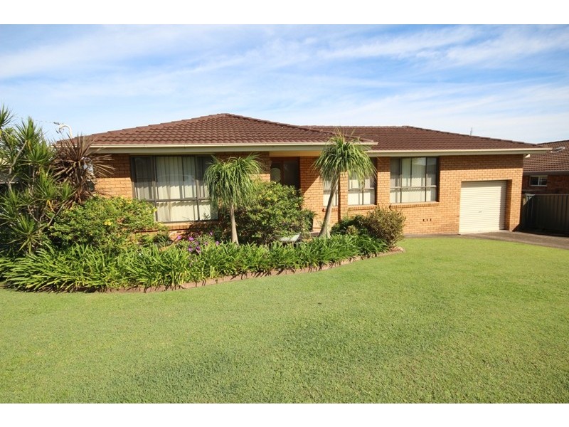 2 Flinders Street, Taree NSW 2430