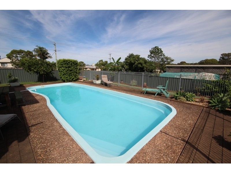 2 Flinders Street, Taree NSW 2430