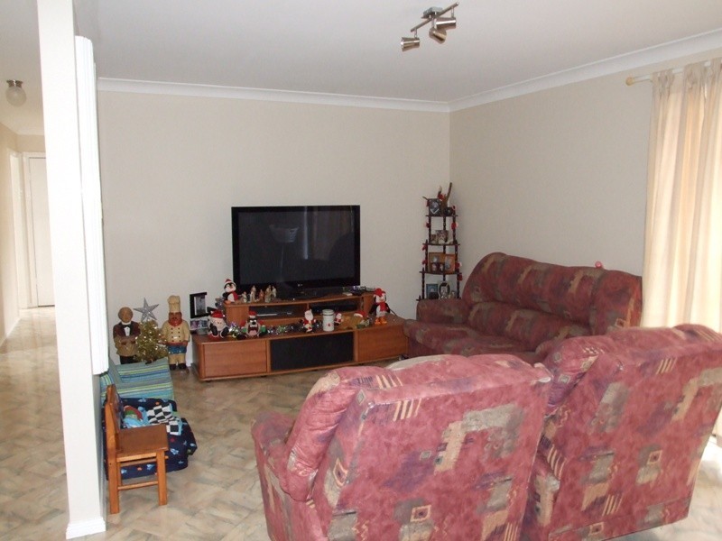 16 Rosewood Crescent, Taree NSW 2430