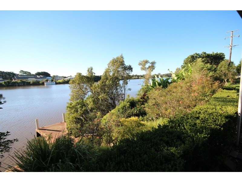 2 Newtons Road, Dumaresq Island NSW 2430