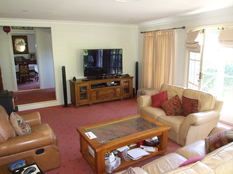 2 Newtons Road, Dumaresq Island NSW 2430