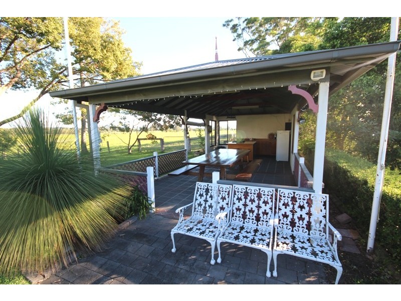 2 Newtons Road, Dumaresq Island NSW 2430