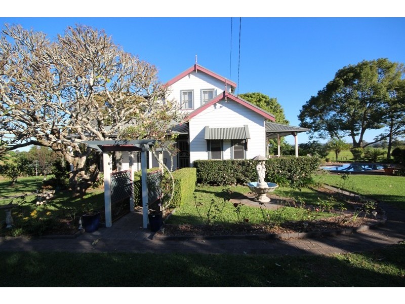 2 Newtons Road, Dumaresq Island NSW 2430