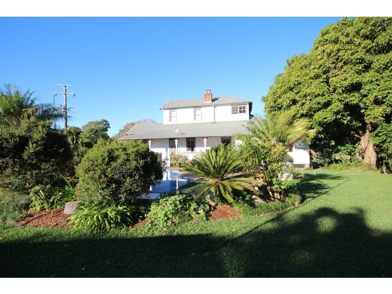 2 Newtons Road, Dumaresq Island NSW 2430