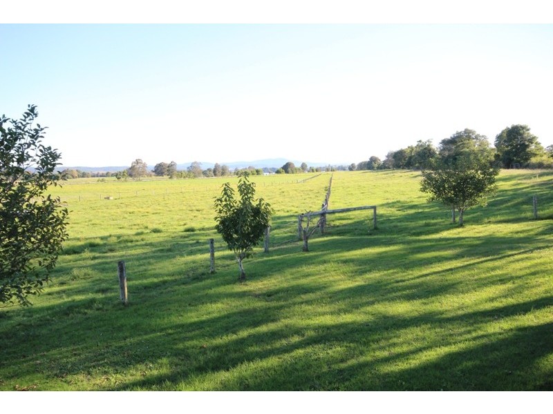2 Newtons Road, Dumaresq Island NSW 2430