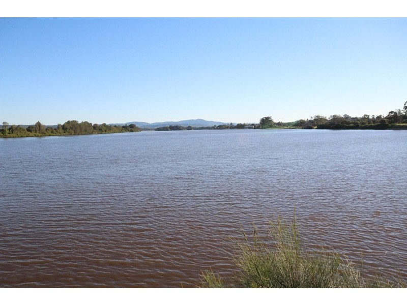 2 Newtons Road, Dumaresq Island NSW 2430