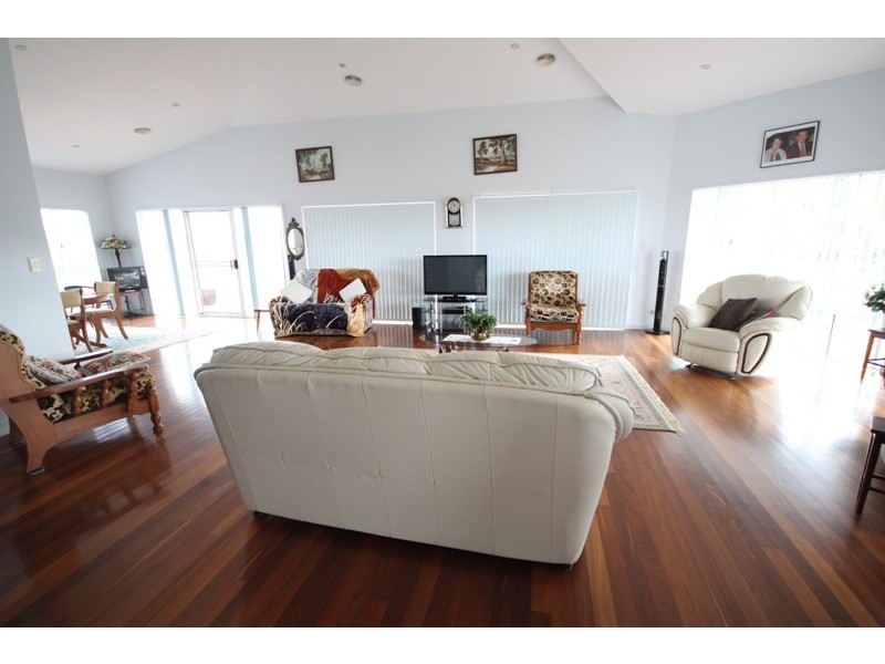 1 The Eagles Nest, Tallwoods Village NSW 2430