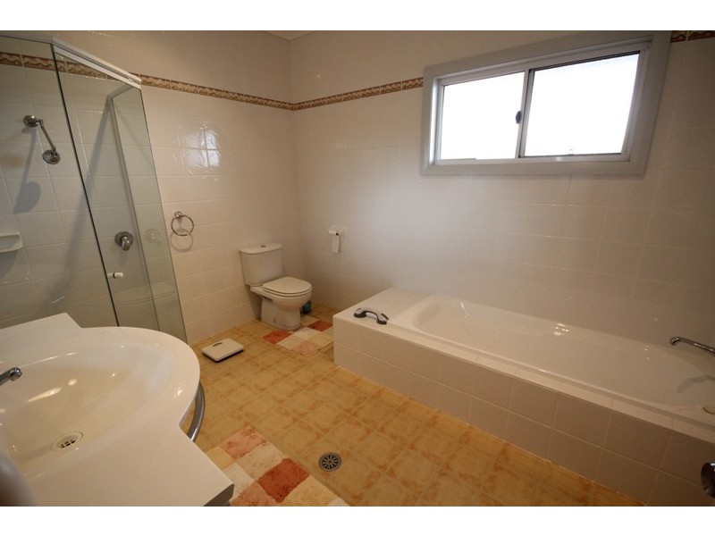 1 The Eagles Nest, Tallwoods Village NSW 2430