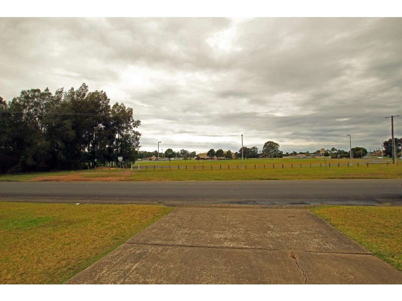 5 Bushland Drive, Taree NSW 2430