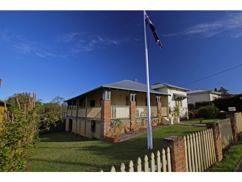 4 Nicoll Street, Taree NSW 2430