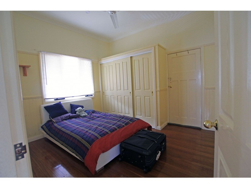 4 Nicoll Street, Taree NSW 2430