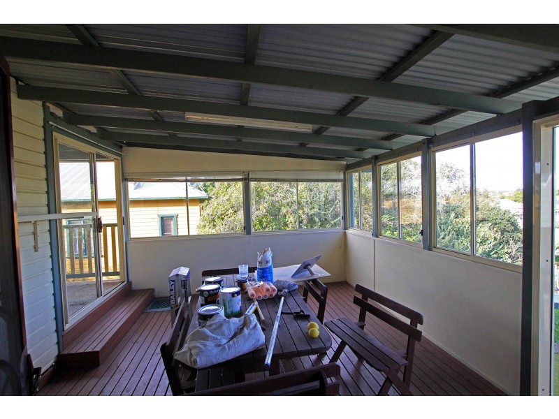 4 Nicoll Street, Taree NSW 2430