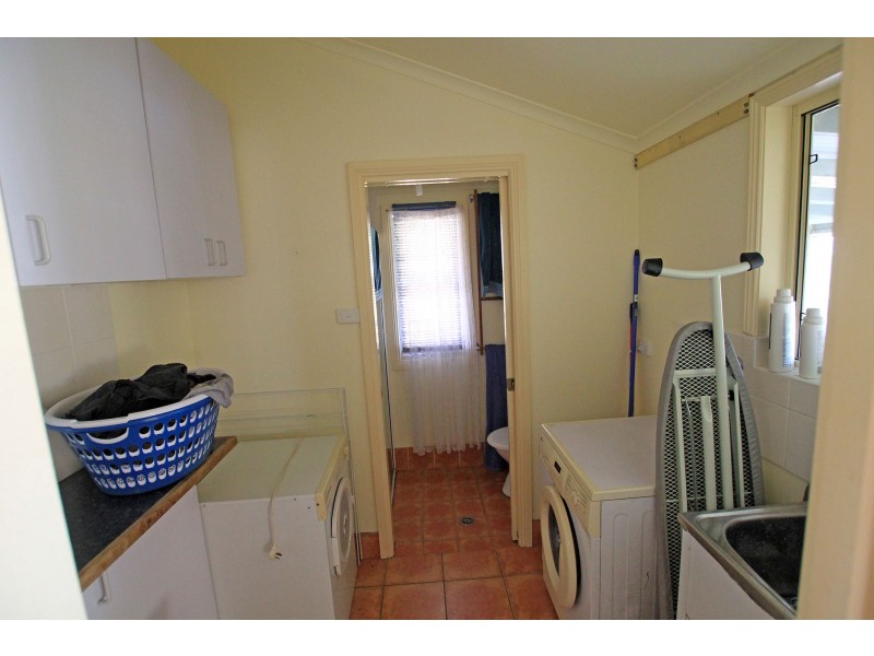 4 Nicoll Street, Taree NSW 2430