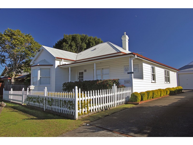 77 River Street, Taree NSW 2430