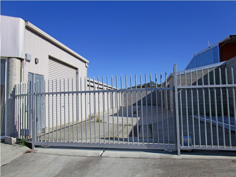 16 Flametree Close, Taree NSW 2430