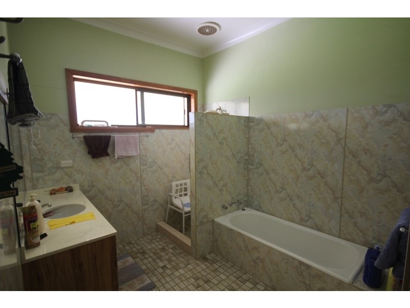 237 Bull Hill Road, Tinonee NSW 2430