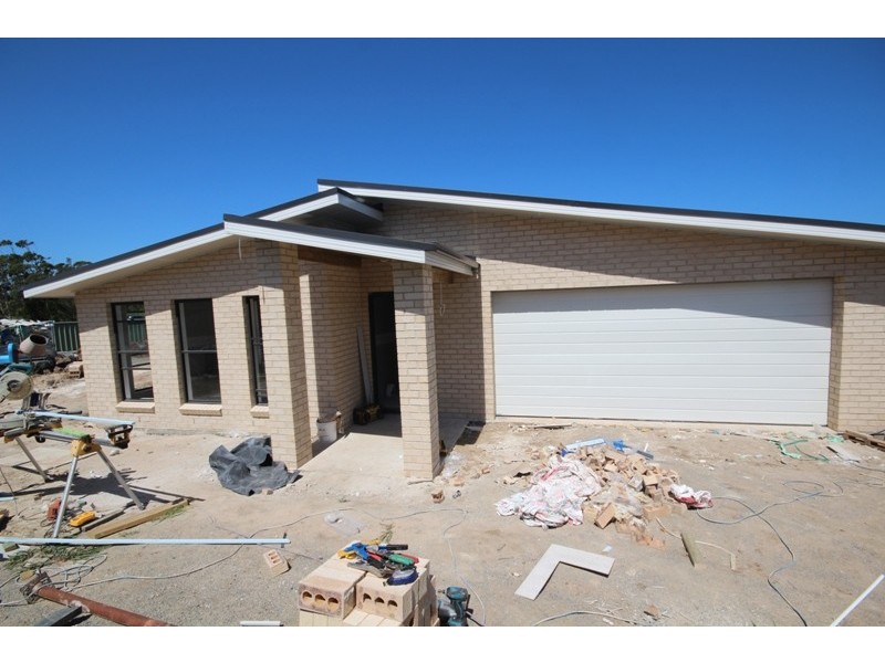 9 Threadfin Court, Old Bar NSW 2430