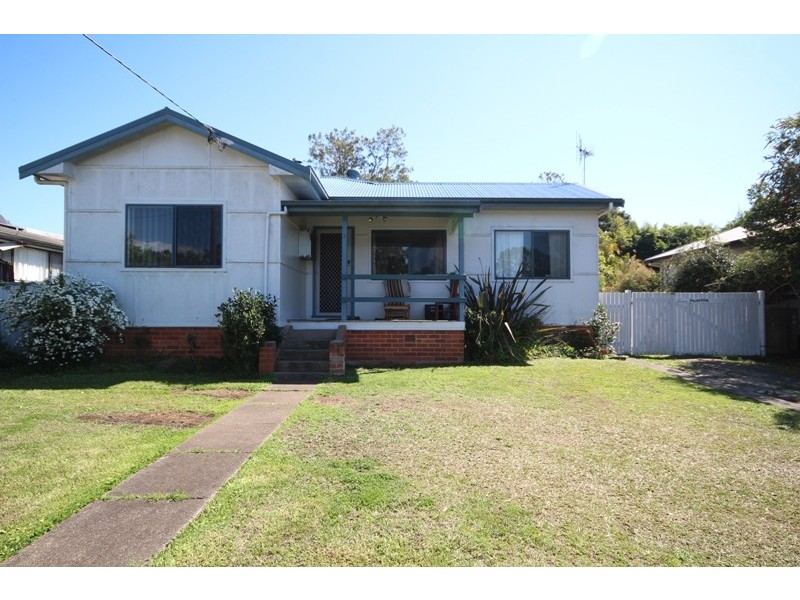 3 Mackay Street, Taree NSW 2430