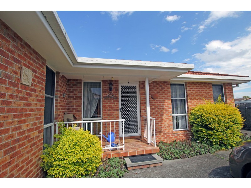 2/12 Samantha Close, Taree NSW 2430