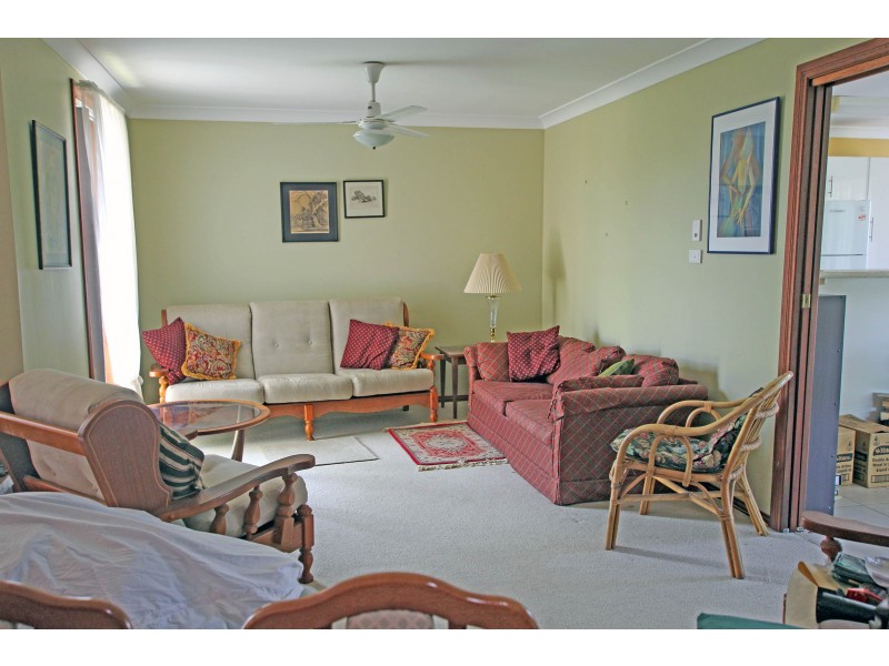 2/12 Samantha Close, Taree NSW 2430