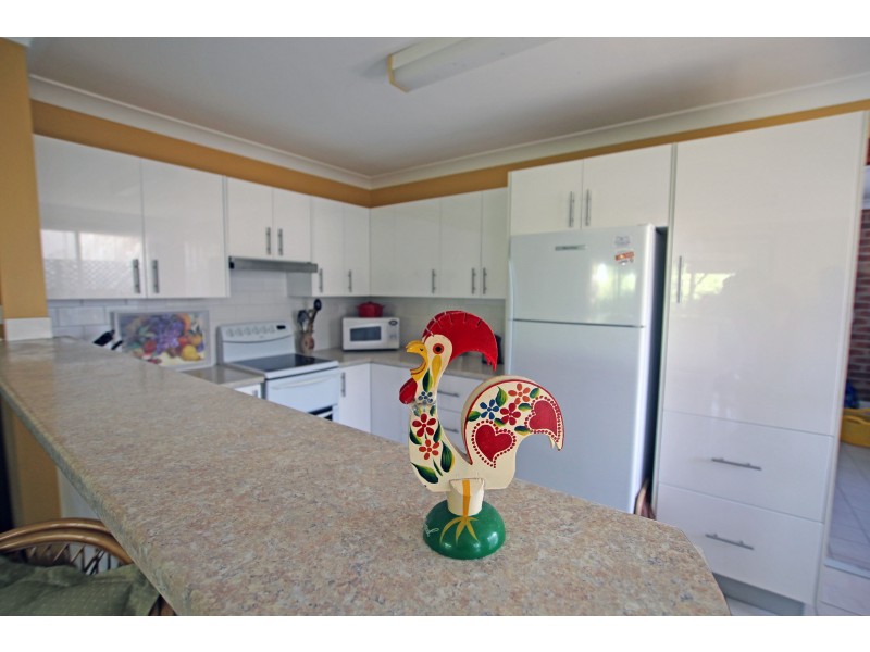 2/12 Samantha Close, Taree NSW 2430