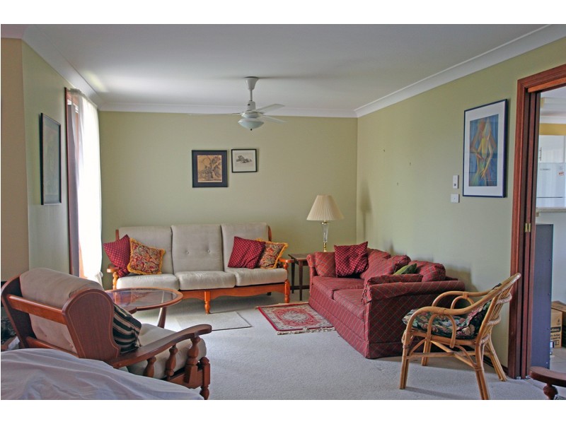 2/12 Samantha Close, Taree NSW 2430