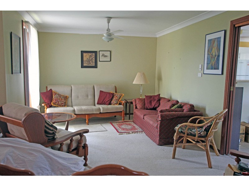 2/12 Samantha Close, Taree NSW 2430