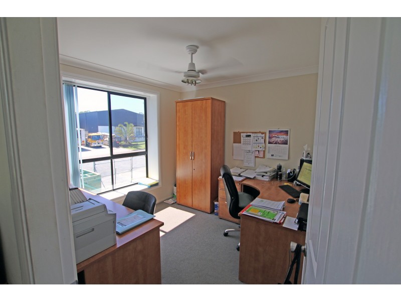 5 Flametree Close, Taree NSW 2430