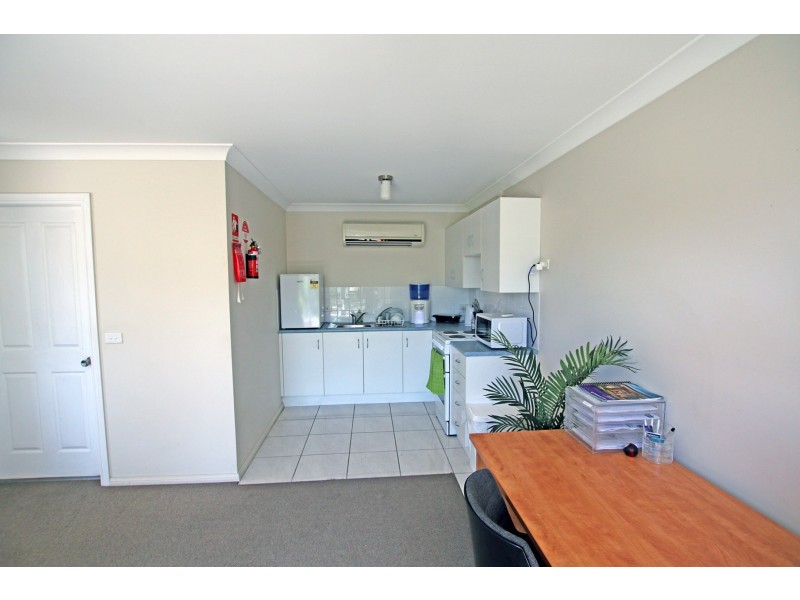 5 Flametree Close, Taree NSW 2430