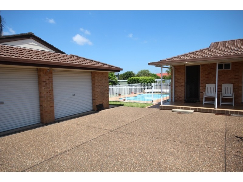 6 Samantha Close, Taree NSW 2430