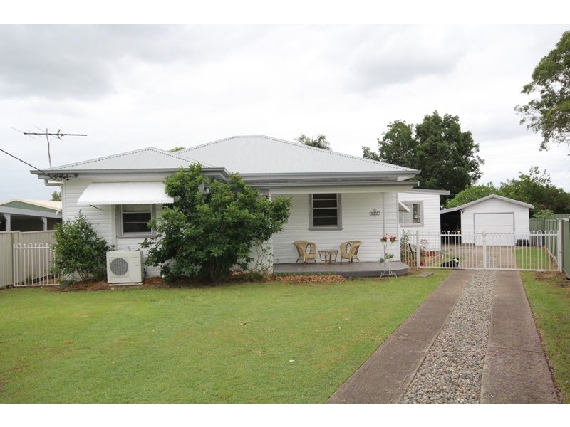 1 Bahtoo Parade, Taree NSW 2430