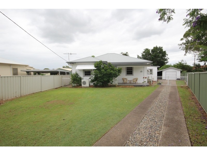 1 Bahtoo Parade, Taree NSW 2430