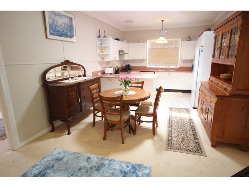 93 Edinburgh Drive, Taree NSW 2430