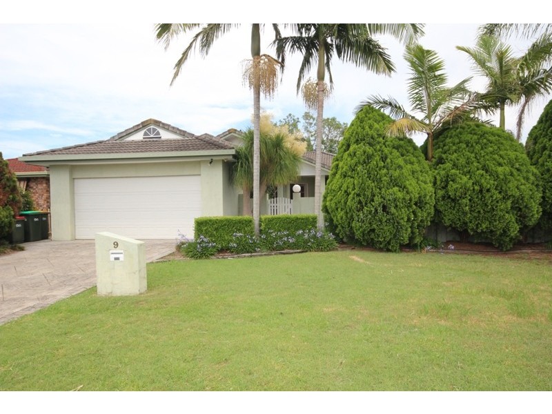 9 Andrew Close, Taree NSW 2430