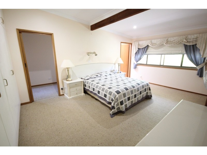 24 Kolodong Road, Taree NSW 2430
