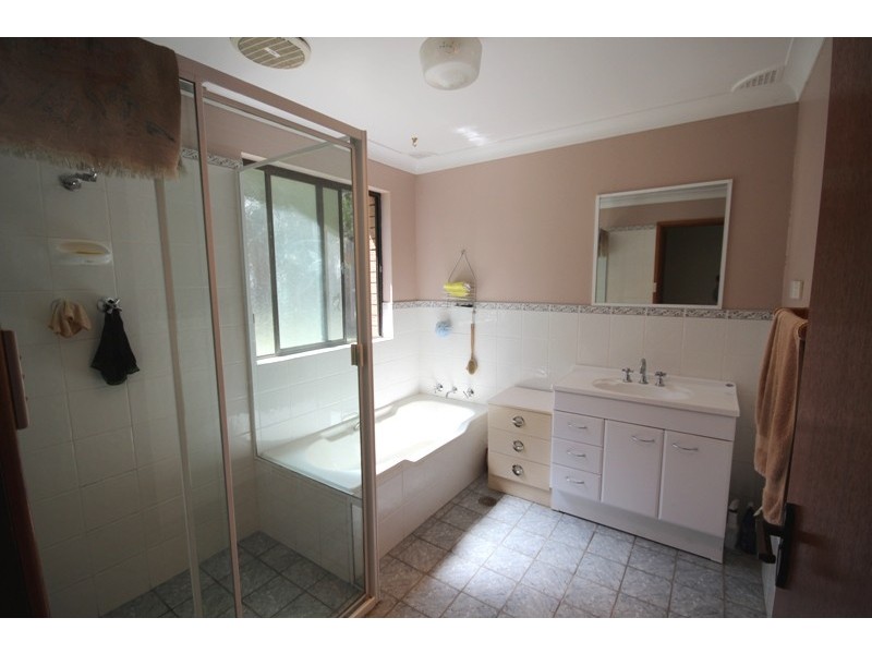 142 Warwiba Road, Old Bar NSW 2430