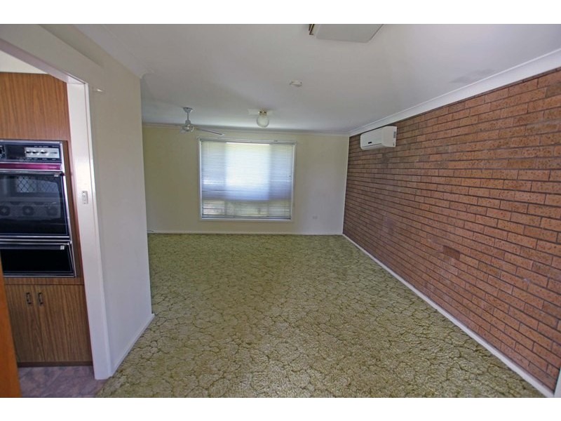 37 Kanangra Drive, Taree NSW 2430