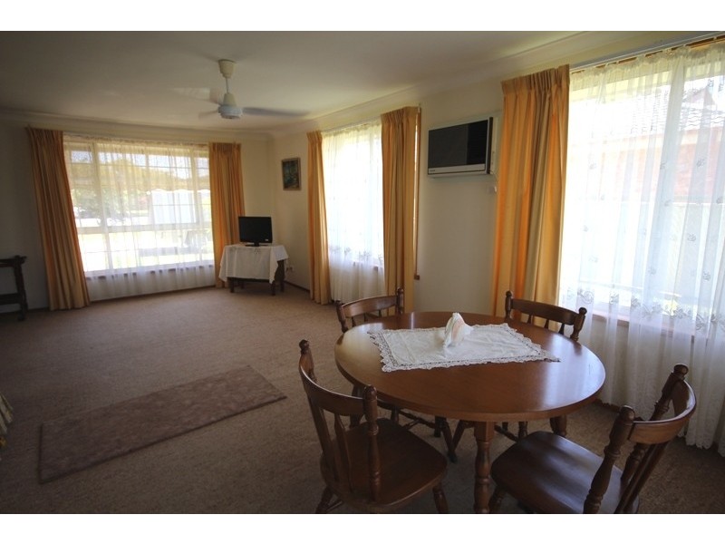8 Petken Drive, Taree NSW 2430