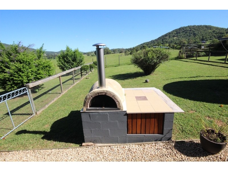 3 Burri Close, Wingham NSW 2429
