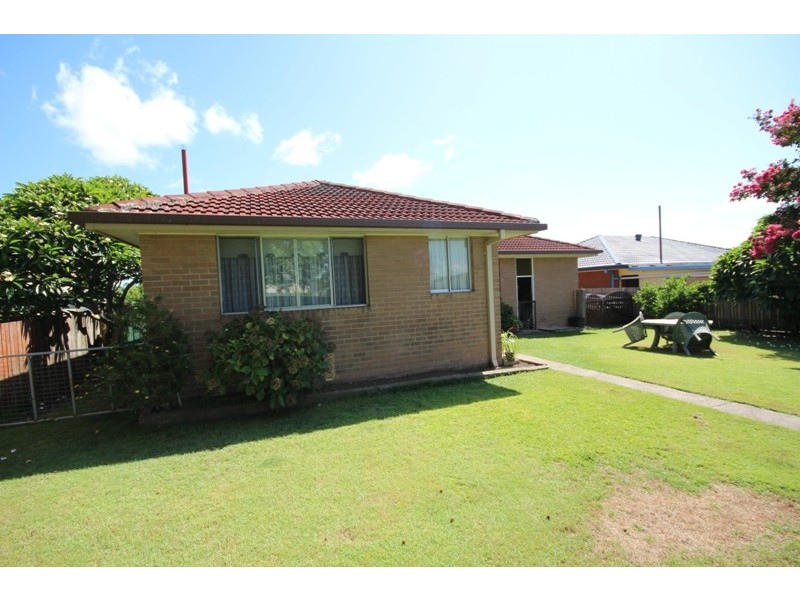 1 Hillcrest Avenue, Taree NSW 2430