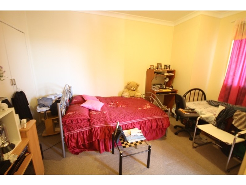 90 High Street, Taree NSW 2430