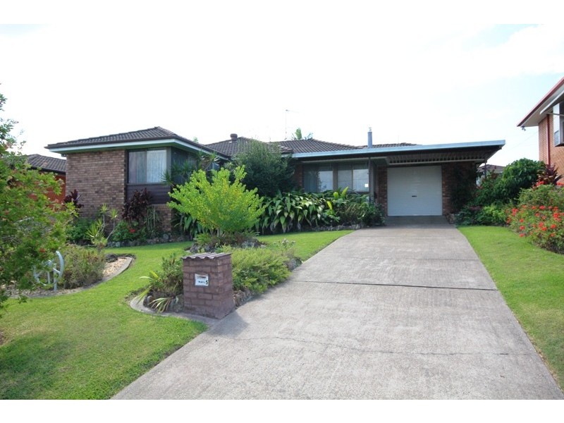 5 Omaru Crescent, Taree NSW 2430