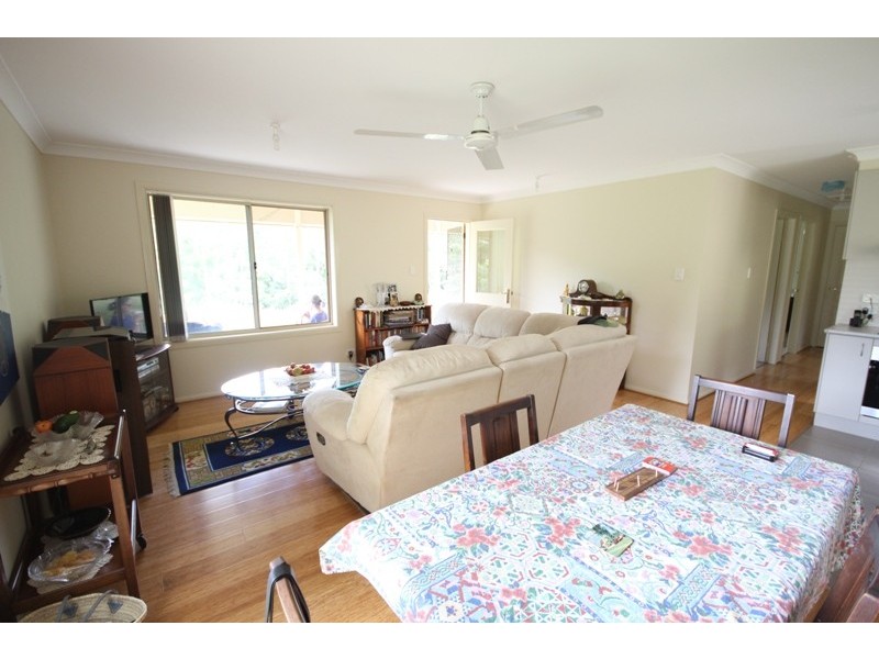 584 Careys Road, Hillville NSW 2430