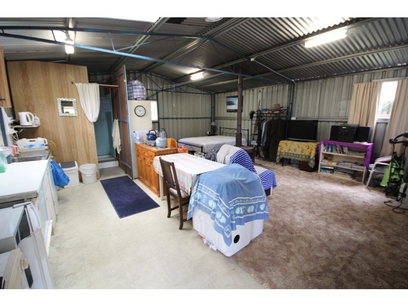 584 Careys Road, Hillville NSW 2430