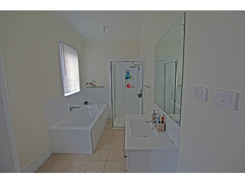 31 Georges Lane, Taree NSW 2430